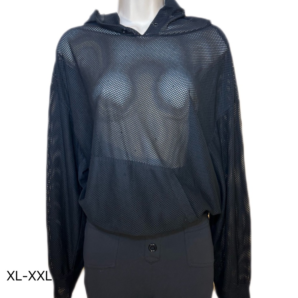 Black Mesh cropped workout long sleeve top, with front pocket and hood. XXL F21.